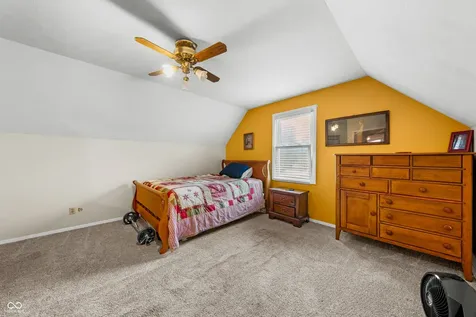 513 N Nebo Road Muncie IN 47304
