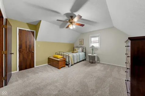 513 N Nebo Road Muncie IN 47304