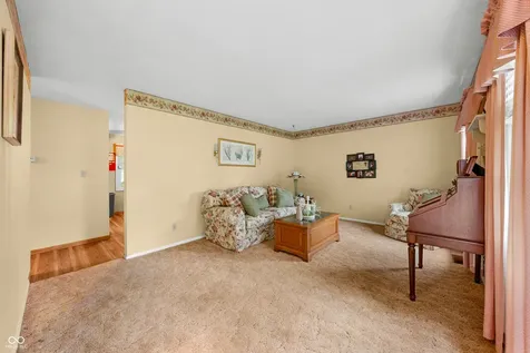513 N Nebo Road Muncie IN 47304