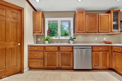 9226 Gleannloch Drive Indianapolis IN 46256
