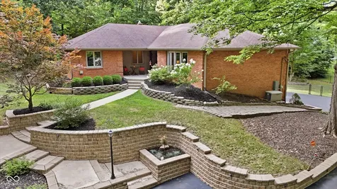 9226 Gleannloch Drive Indianapolis IN 46256
