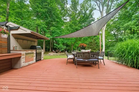 9226 Gleannloch Drive Indianapolis IN 46256