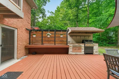 9226 Gleannloch Drive Indianapolis IN 46256