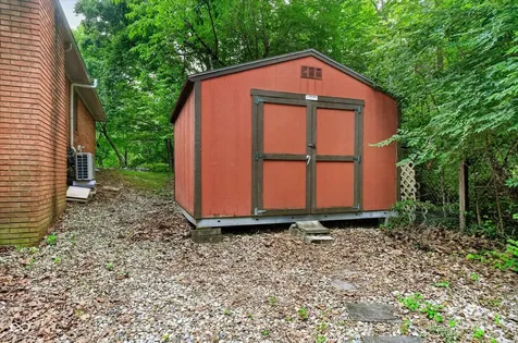 9226 Gleannloch Drive Indianapolis IN 46256
