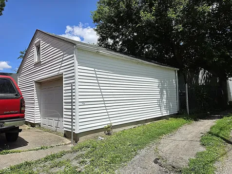 1229 W 7th Street Anderson IN 46016