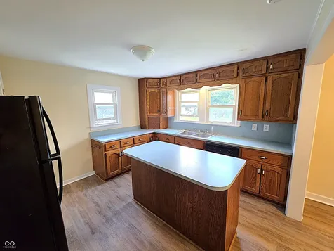 1229 W 7th Street Anderson IN 46016