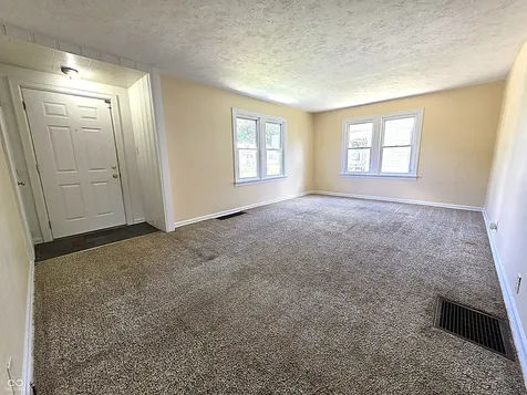 1229 W 7th Street Anderson IN 46016