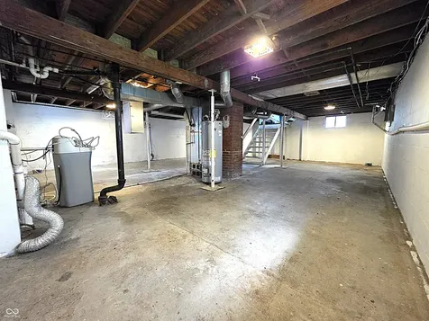 1229 W 7th Street Anderson IN 46016