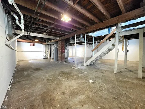 1229 W 7th Street Anderson IN 46016