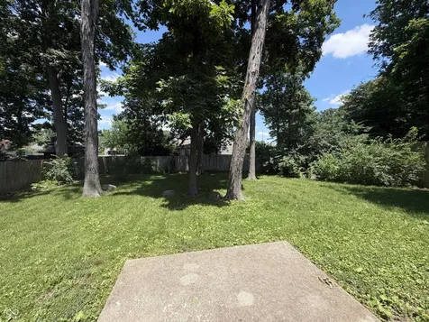 11340 Cherry Tree Way Indianapolis IN 46235