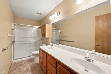 6352 Decatur Commons Indianapolis IN 46221