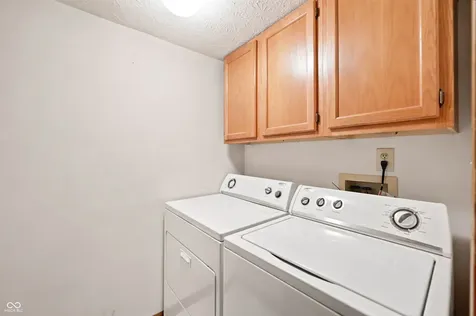6352 Decatur Commons Indianapolis IN 46221