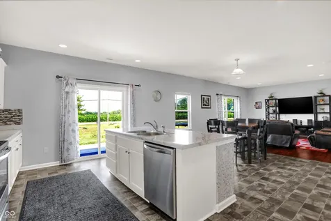 180 Blue Lace Drive Whiteland IN 46184
