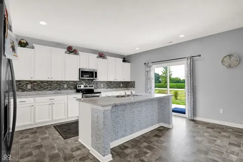180 Blue Lace Drive Whiteland IN 46184