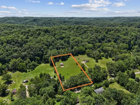 1529 Upper Schooner Road Nashville IN 47448