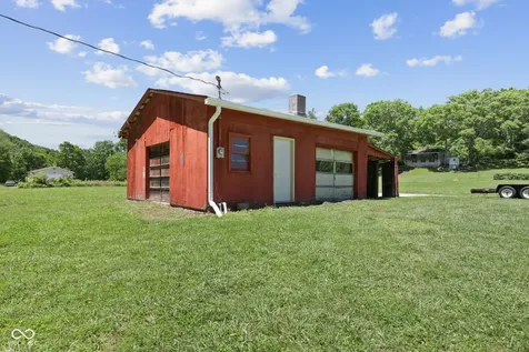 1529 Upper Schooner Road Nashville IN 47448