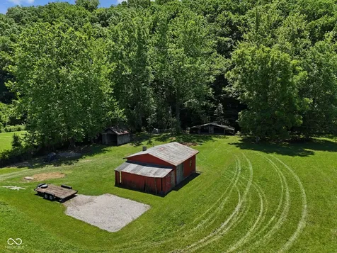 1529 Upper Schooner Road Nashville IN 47448