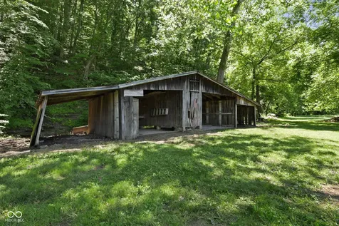 1529 Upper Schooner Road Nashville IN 47448