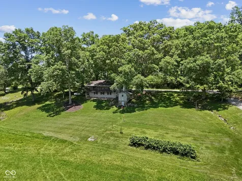 1529 Upper Schooner Road Nashville IN 47448