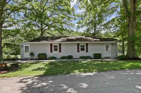 1529 Upper Schooner Road Nashville IN 47448