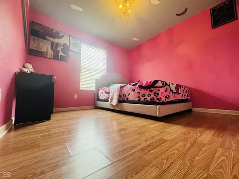 2615 Abalone Indianapolis IN 46217