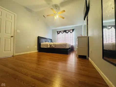 2615 Abalone Indianapolis IN 46217
