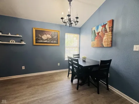 2615 Abalone Indianapolis IN 46217