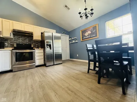 2615 Abalone Indianapolis IN 46217