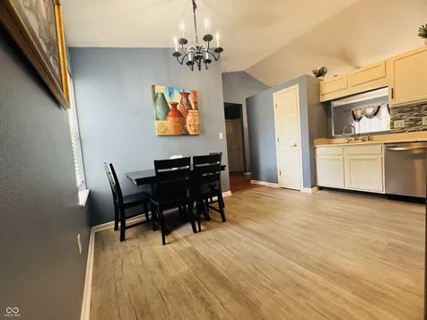 2615 Abalone Indianapolis IN 46217