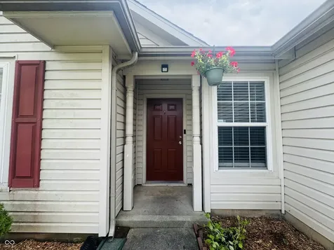 2615 Abalone Indianapolis IN 46217