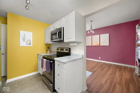 530 Sutherland Avenue Indianapolis IN 46205