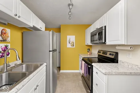530 Sutherland Avenue Indianapolis IN 46205