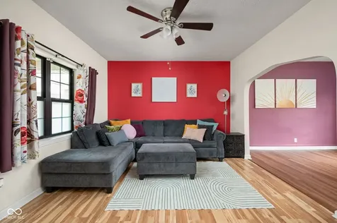 530 Sutherland Avenue Indianapolis IN 46205