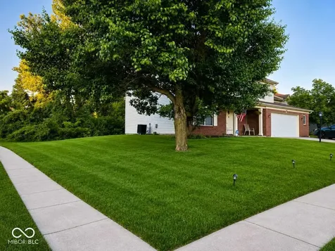 8727 Trumpeter Drive Indianapolis IN 46234