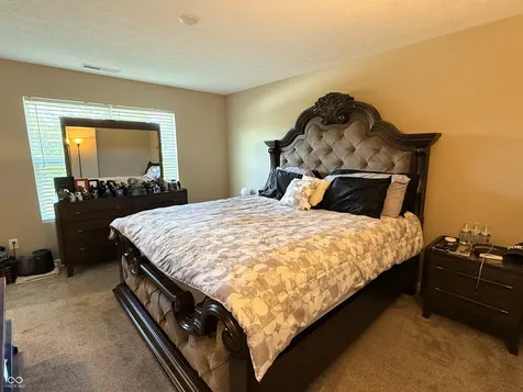 4152 Sedgewick Lane Columbus IN 47201