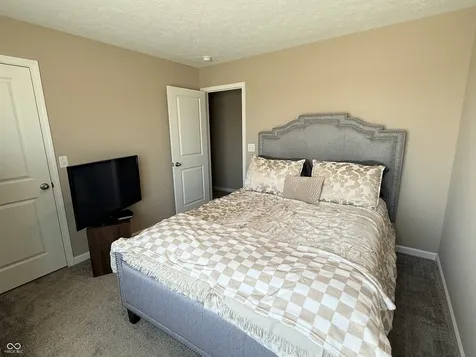 4152 Sedgewick Lane Columbus IN 47201