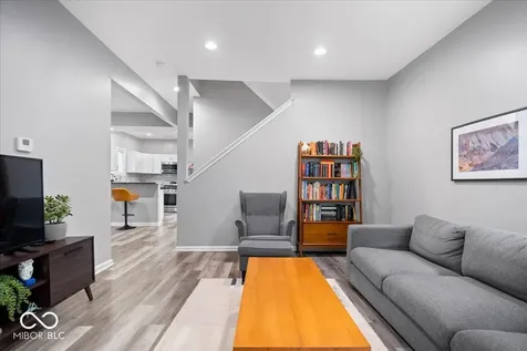 2732 Guilford Avenue Indianapolis IN 46205
