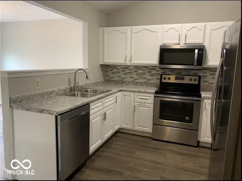15002 Silver Thorne Way Carmel IN 46033