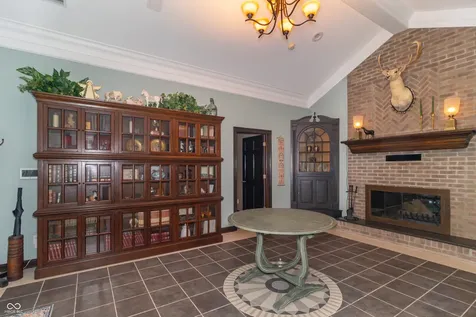 1604 N 525 W Greenfield IN 46140