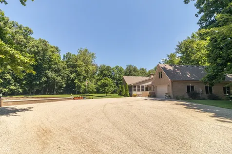 1604 N 525 W Greenfield IN 46140