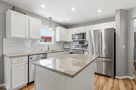 13931 Wakefield Place Fishers IN 46038