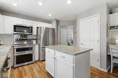 13931 Wakefield Place Fishers IN 46038