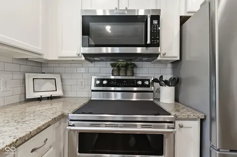 13931 Wakefield Place Fishers IN 46038