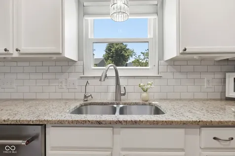 13931 Wakefield Place Fishers IN 46038