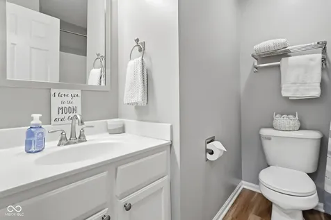 13931 Wakefield Place Fishers IN 46038