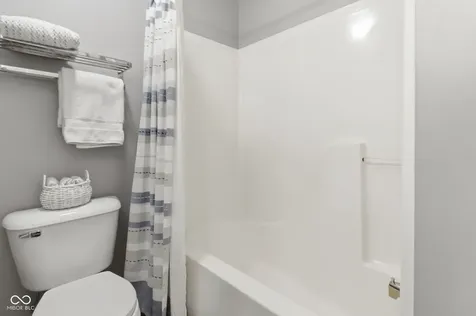 13931 Wakefield Place Fishers IN 46038
