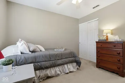 13931 Wakefield Place Fishers IN 46038