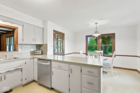 7631 Brookview Lane Indianapolis IN 46250