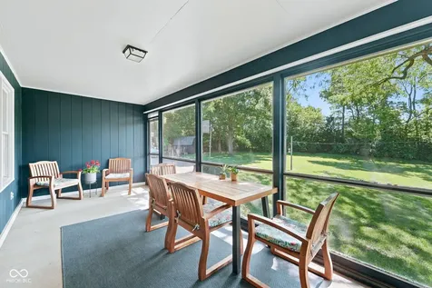 7631 Brookview Lane Indianapolis IN 46250