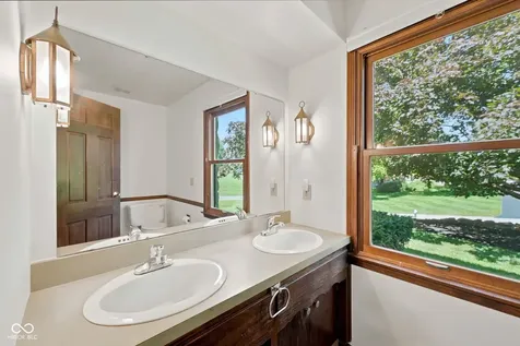 7631 Brookview Lane Indianapolis IN 46250